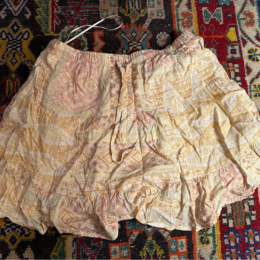sly to moon flowy skirt